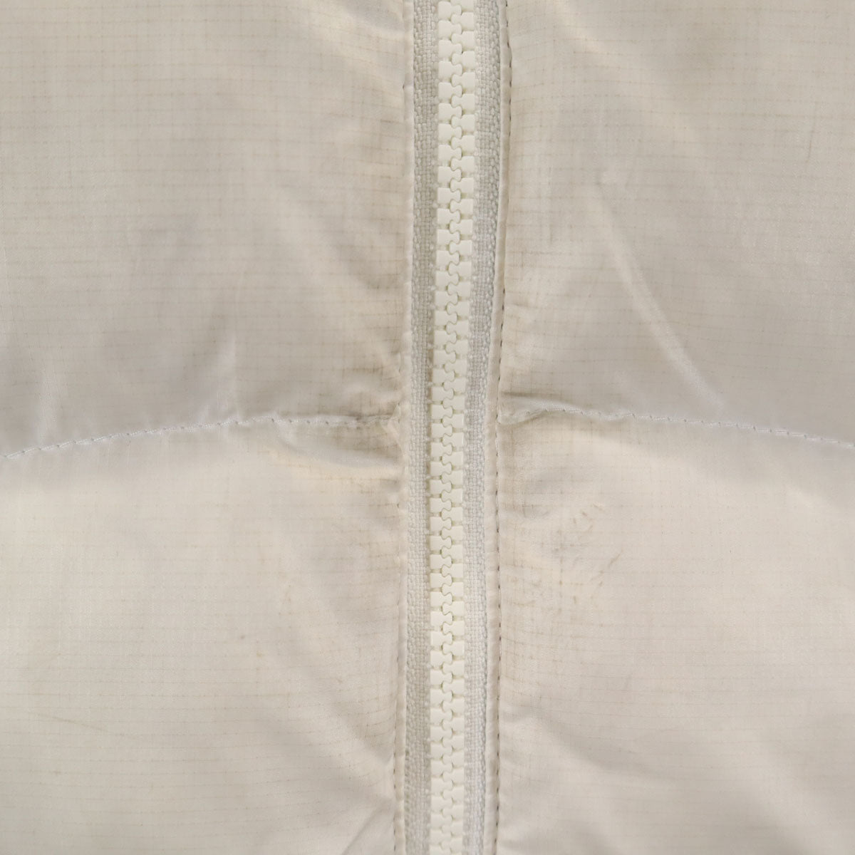 patagonia パタゴニア ダウンジャケット L 12 ホワイト 68212FA18 アウトドア ポケッタブル キッズ