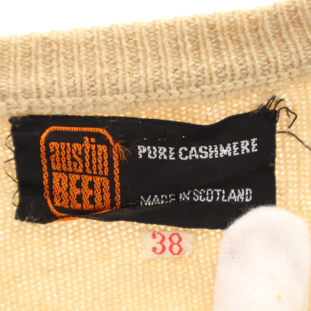 austin REED オースチン リード スコットランド製 カシミヤ100％ 長袖 Vネック セーター 38 ベージュ ニット メンズ