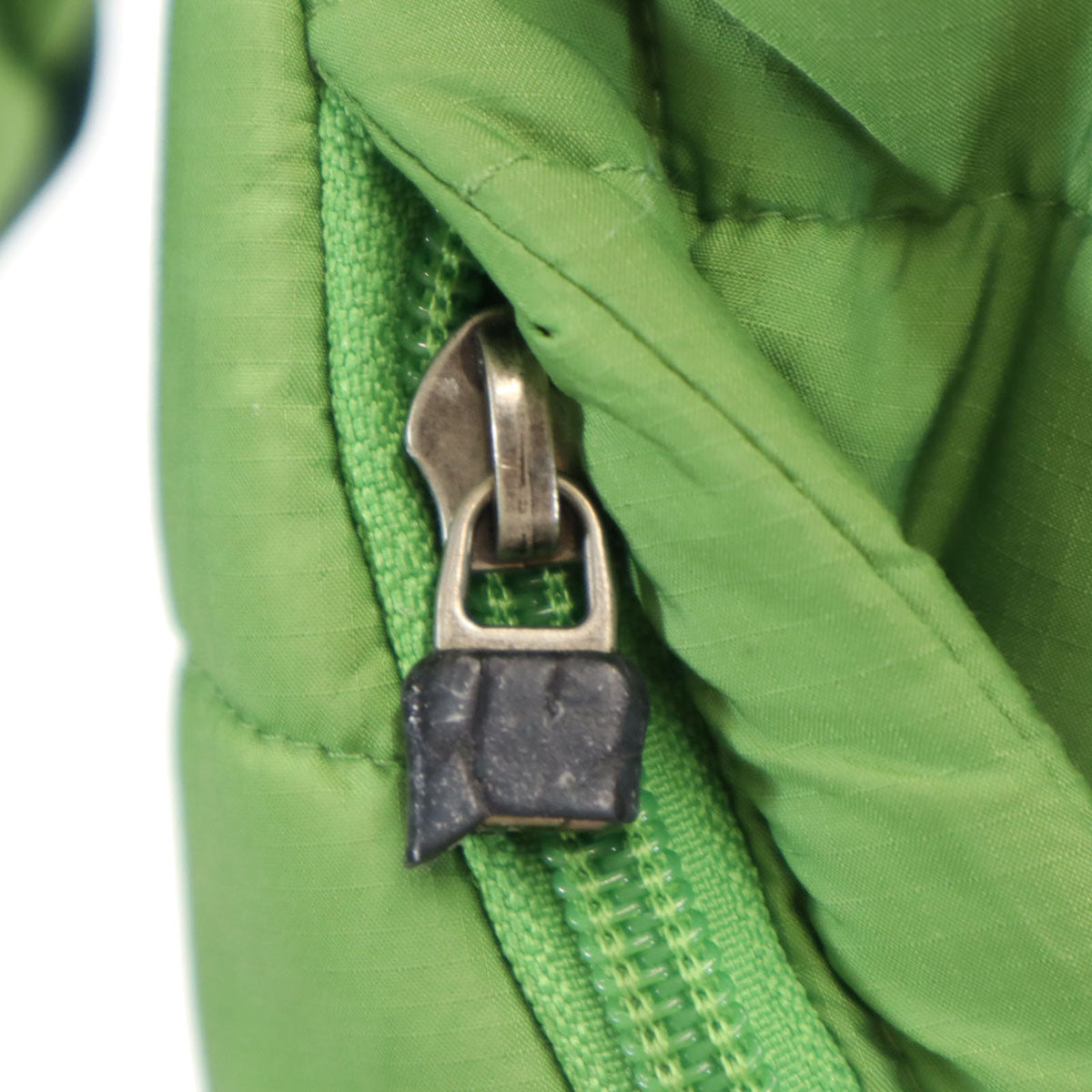 patagonia パタゴニア 中綿ジャケット S グリーン系 68381F7 アウトドア キッズ