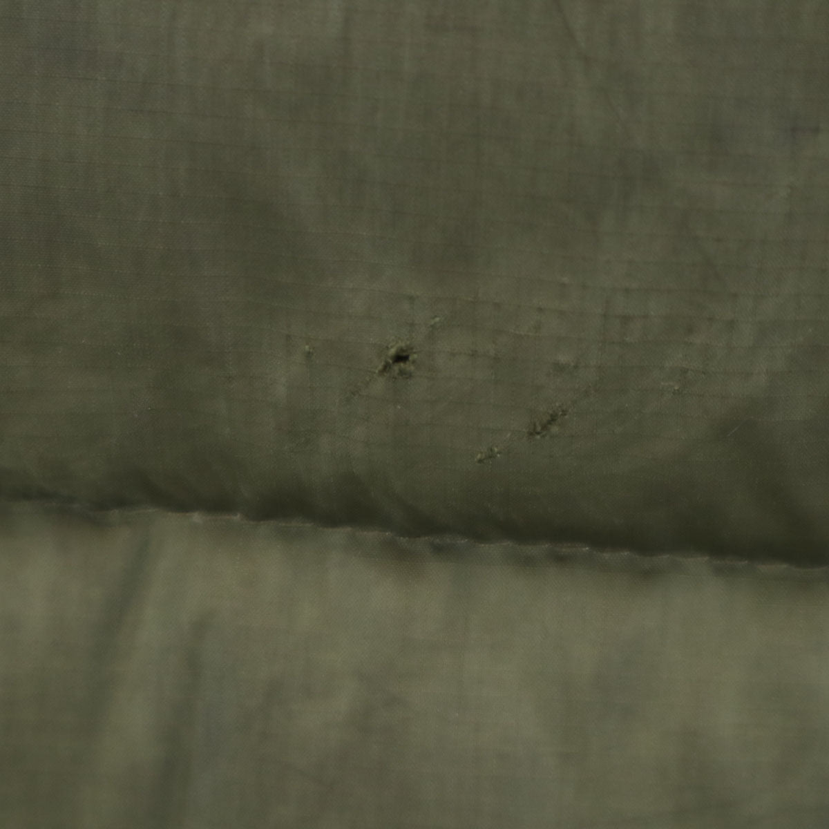 patagonia パタゴニア ダウンジャケット M カーキ 68207 アウトドア キッズ