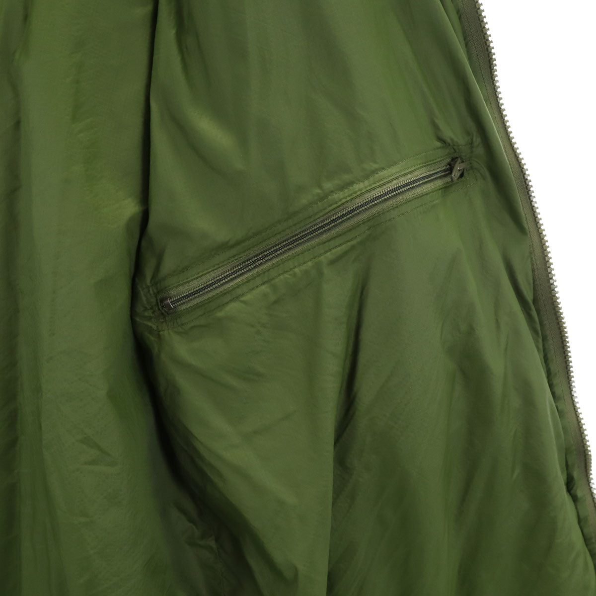 イギリス軍 サーマル ジャケット L カーキ 中綿入り メンズ