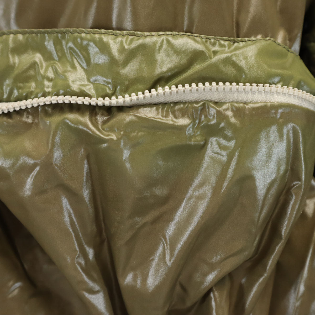 DUVETICA デュベティカ ブルガリア製 THIA ダウンジャケット 42 グレージュ系 レディース