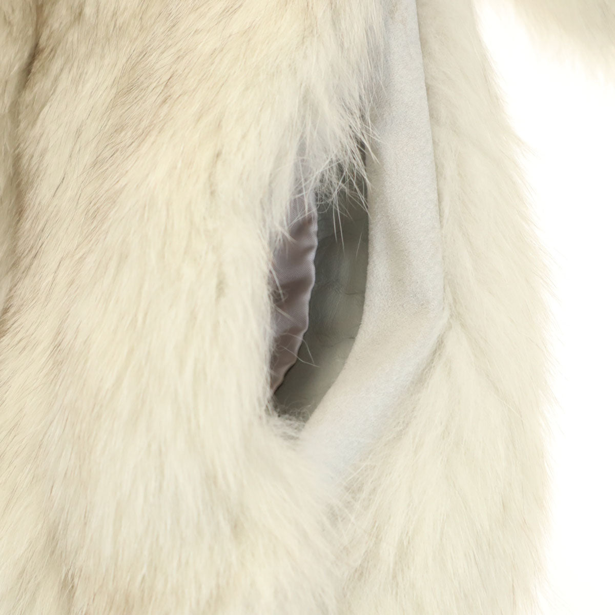 美品 SAGA FOX サガフォックス ファーコート 11 グレージュ レディース