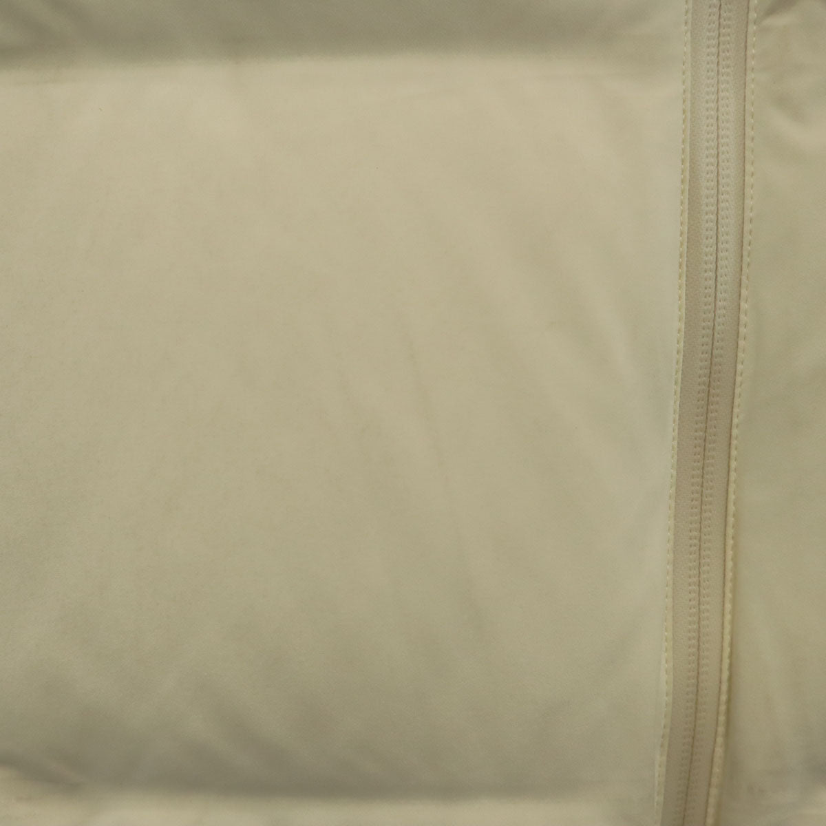 UNIQLO ユニクロ シームレス ダウンジャケット M クリーム レディース