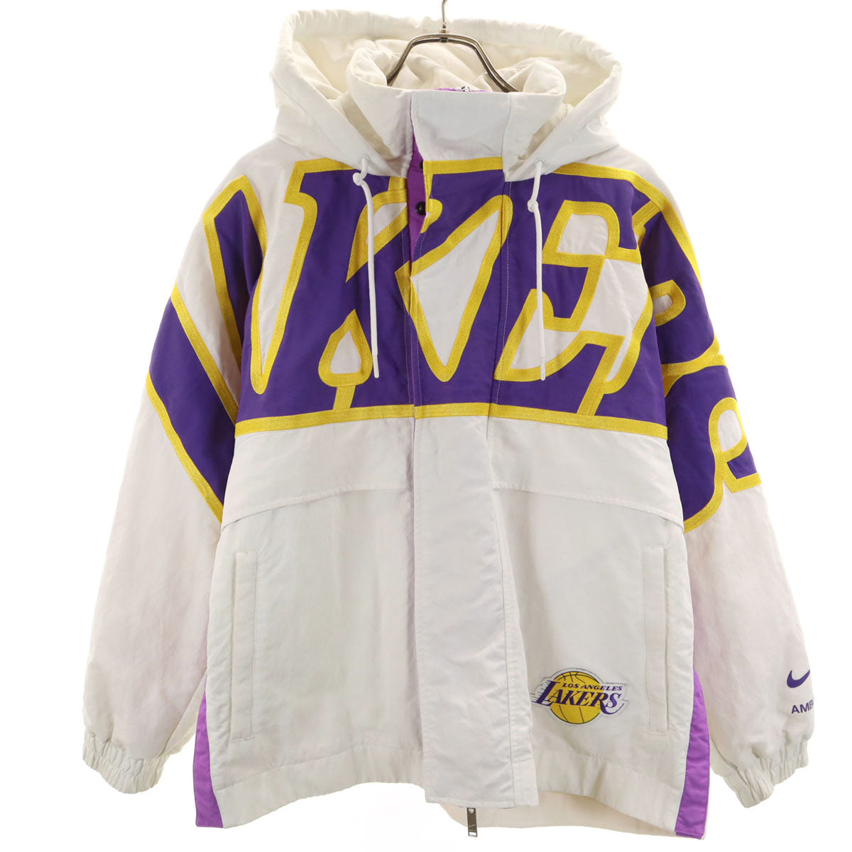 NIKE ナイキ アンブッシュ バック ビックスウォッシュ 中綿ジャケット S ホワイト レイカーズ NBA メンズ
