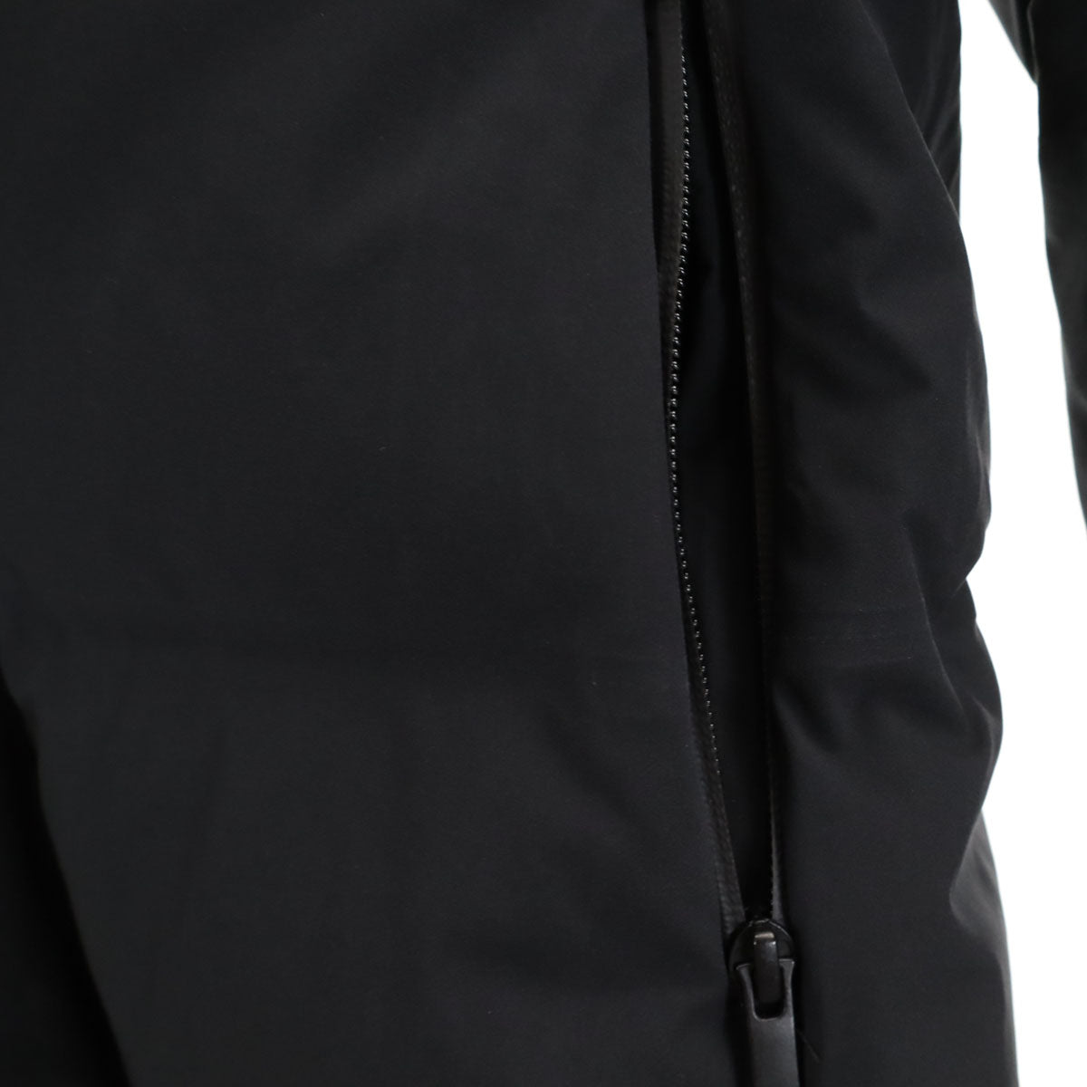 UNIQLO ユニクロ ストレッチシームレスダウンショート コート L ブラック レディース