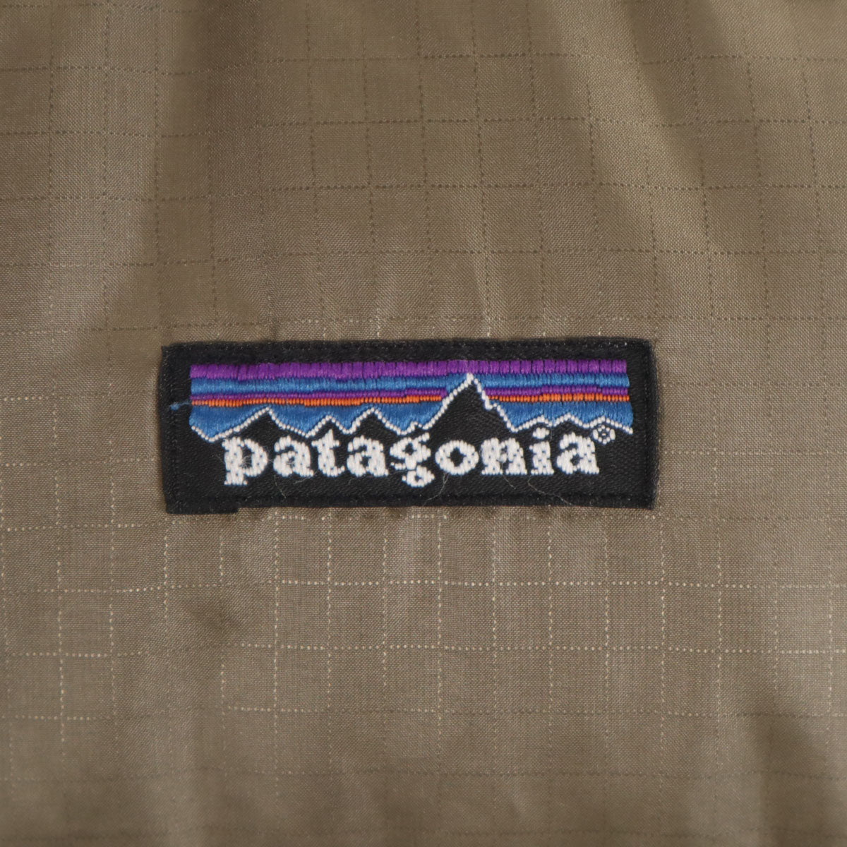 patagonia パタゴニア ダウンジャケット S カーキ アウトドア 84601 メンズ