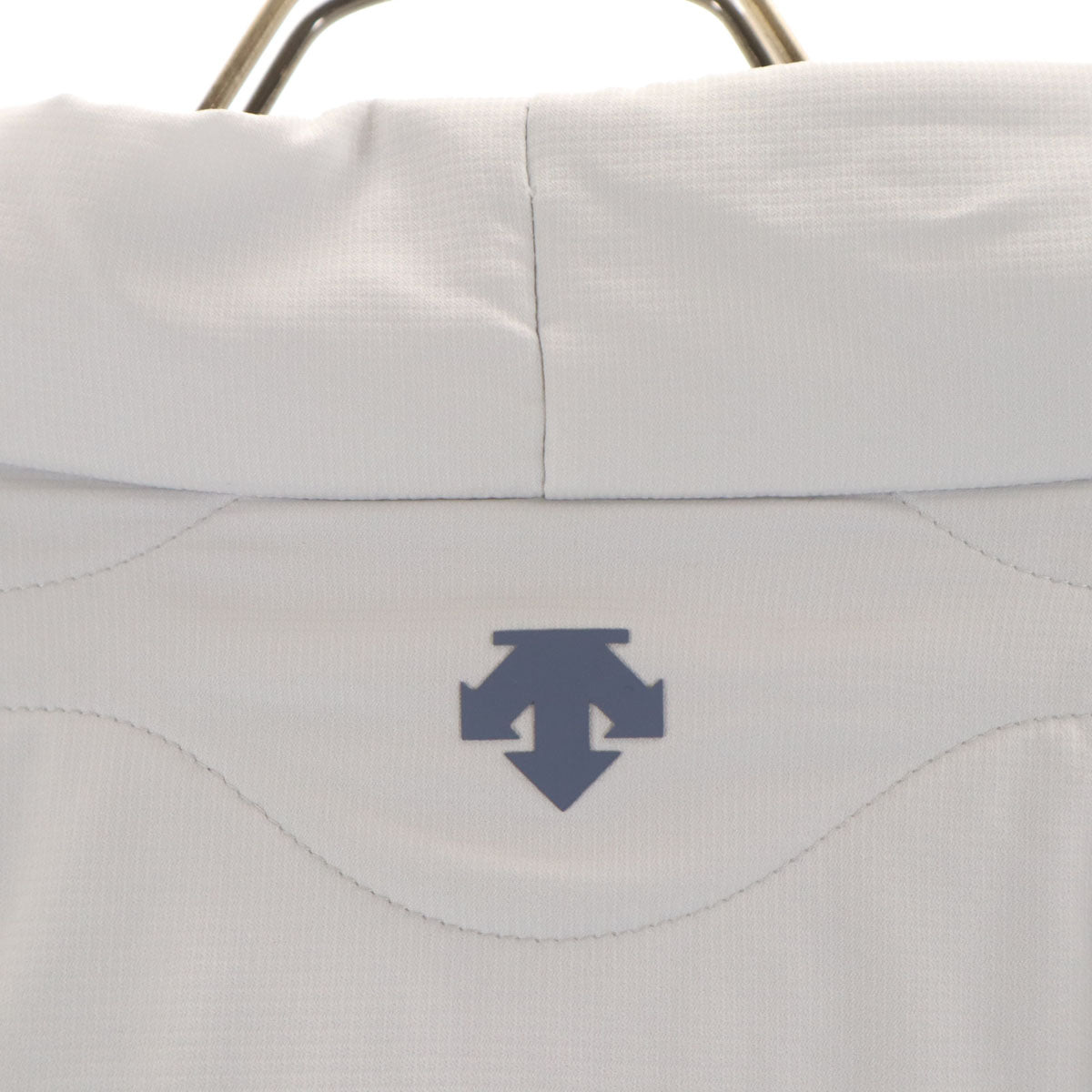 未使用 SRIXON スリクソン ゴルフ HEAT NAVI 中綿ジャケット LL ライトグレー デサント メンズ