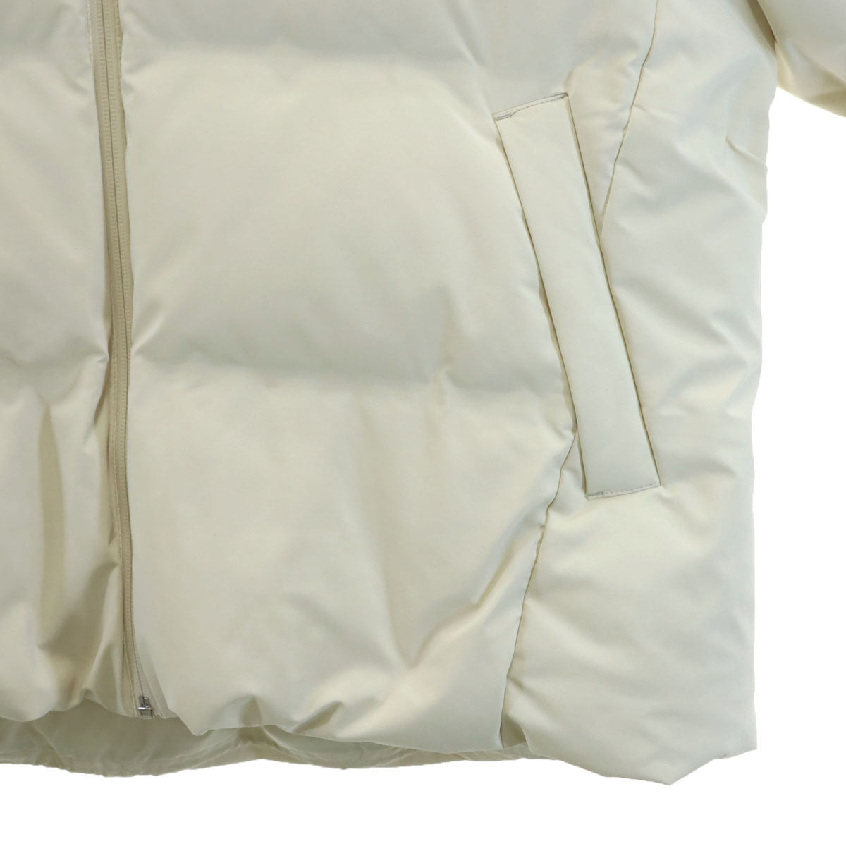 UNIQLO ユニクロ シームレス ダウンパーカー 3XL ベージュ ビッグサイズ レディース