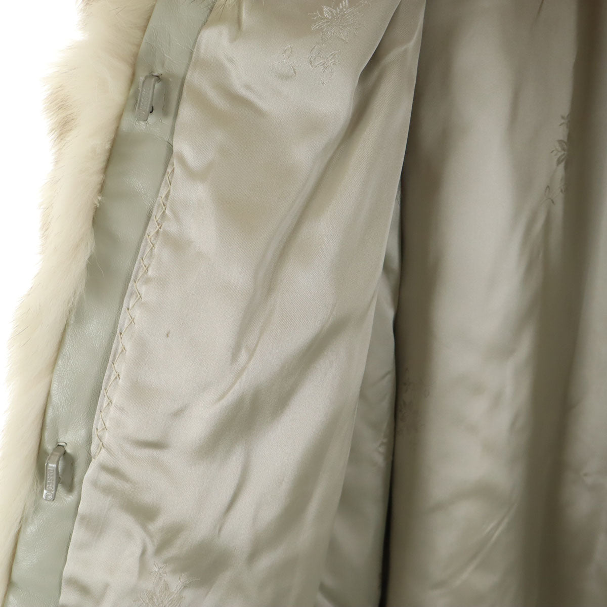 カナダ製 毛皮コート グレージュ系 レディース