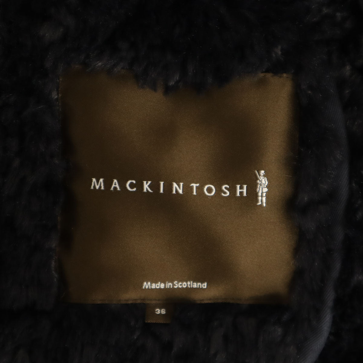 Mackintosh マッキントッシュ スコットランド製 キルティング ポンチョ 36 ネイビー 中綿 裏ファー レディース