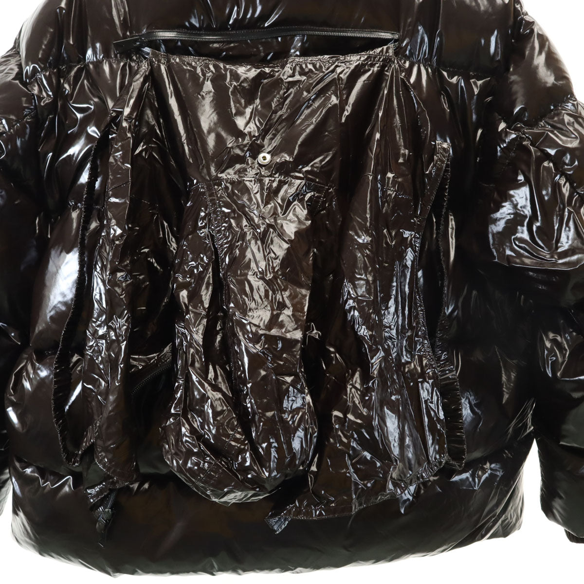 美品 BOTTEGA VENETA ボッテガ ヴェネタ 21AW イタリア製 ライトウエイト シャイニー コーティング ダウンジャケット S ダークブラウン 665999 メンズ