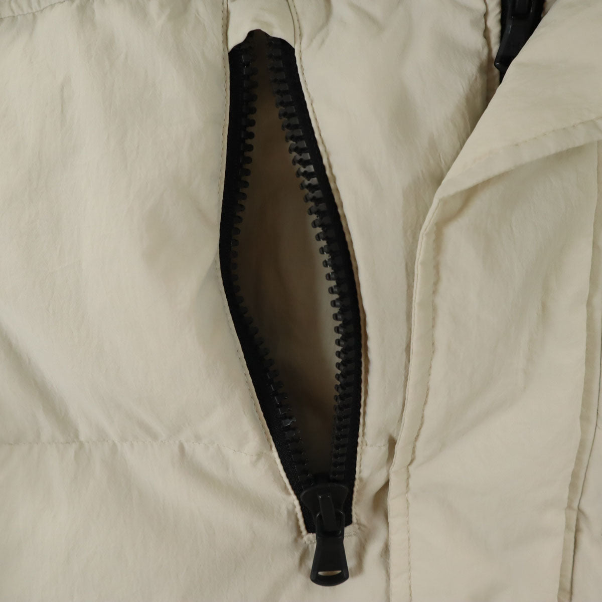 UNDER ARMOUR アンダーアーマー ダウンジャケット LG ホワイト メンズ