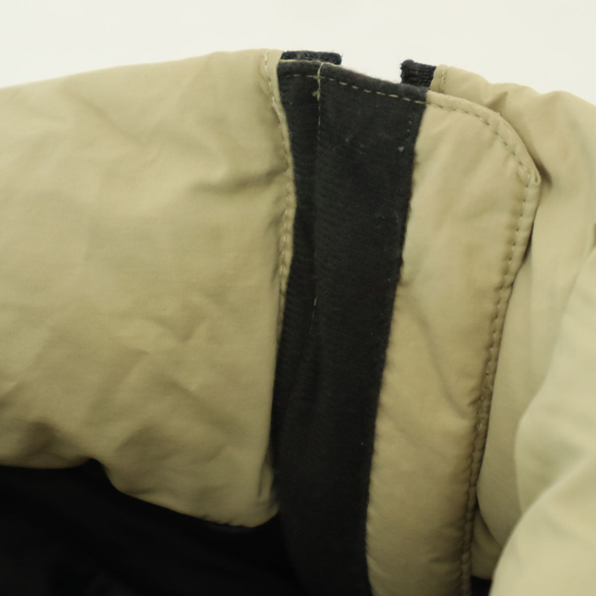 ROGER EGGER ロジャーエーガー ダウンジャケット S カーキ アウトドア メンズ