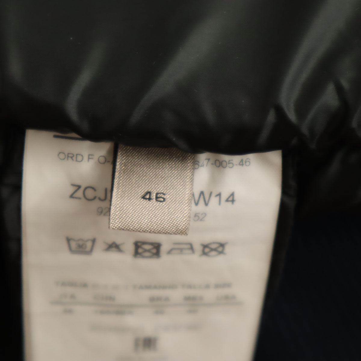 美品 ARMANI COLLEZIONI アルマーニコレッツォーニ 中綿ベスト 46 ネイビー メンズ