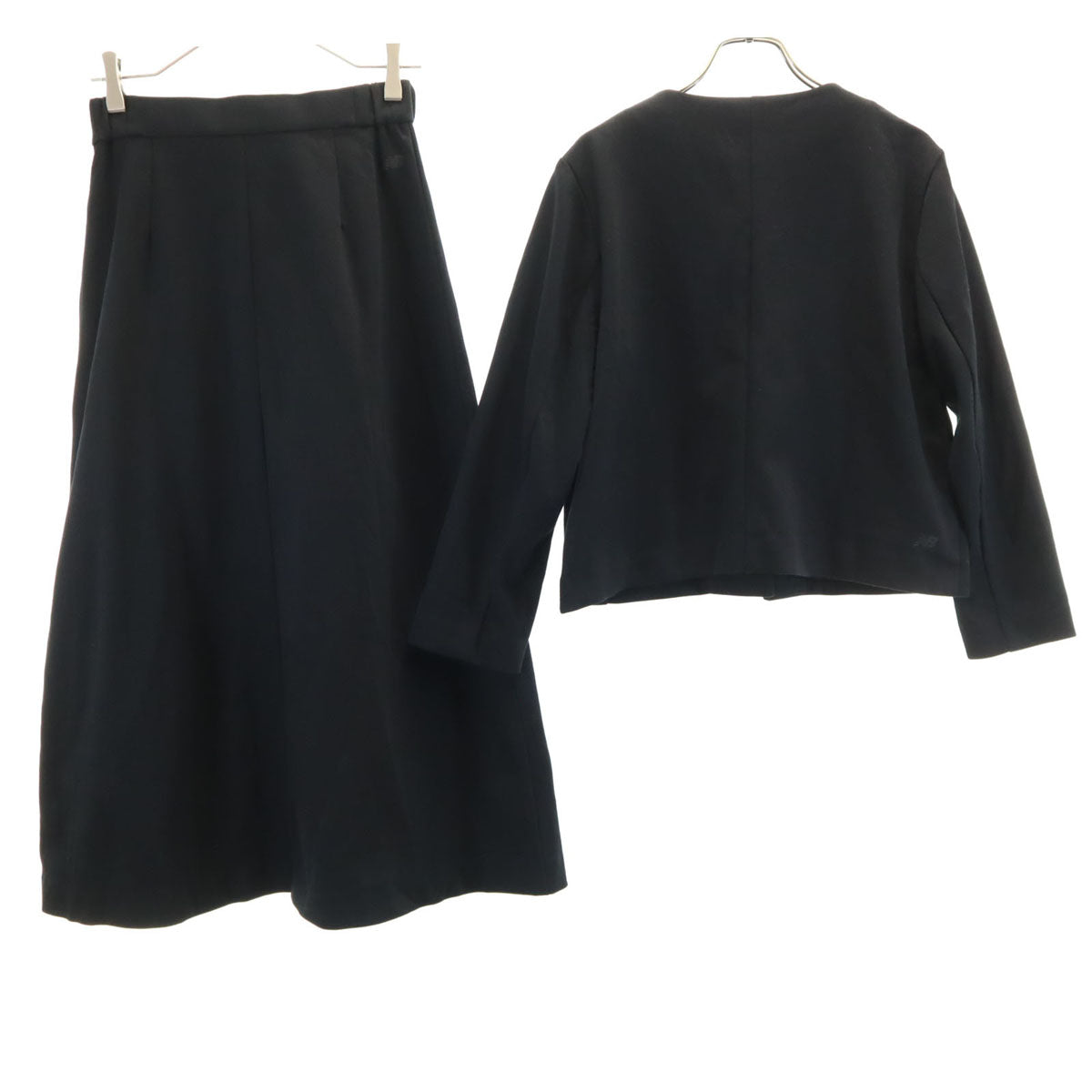 未使用 NEW BALANCE ニューバランス スカートスーツ 上下 セットアップ S ブラック タグ付き未使用 レディース