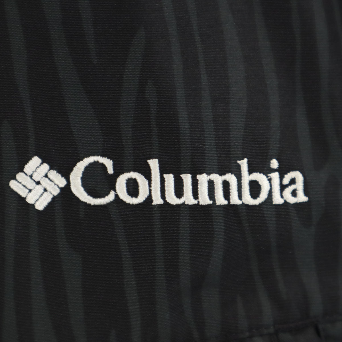 Columbia コロンビア THRASHER スラッシャー コラボ 総柄 マウンテンパーカー XL ブラック アウトドア メンズ