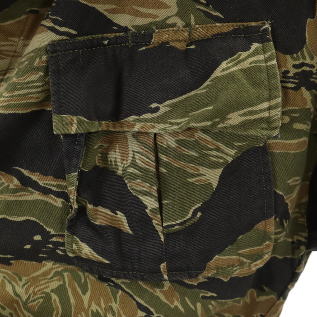米軍 タイガーストライプ柄 ミリタリージャケット L カーキ メンズ