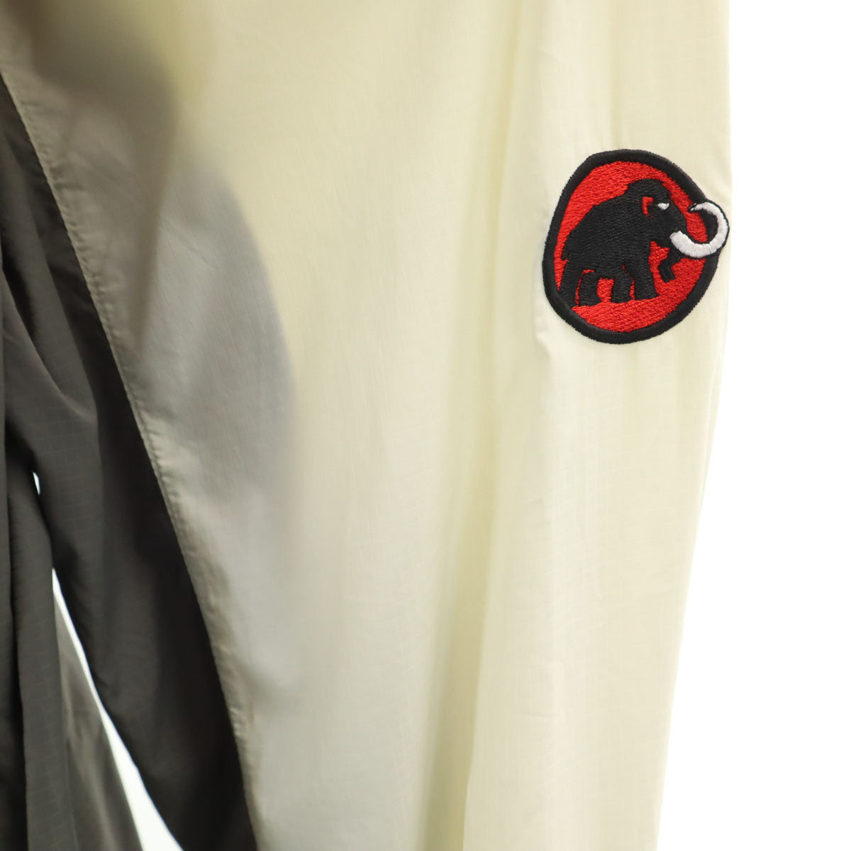 Mammut マムート SPLASH フーデッド ジャケット ベージュ ウインドブレーカー アウトドア メンズ