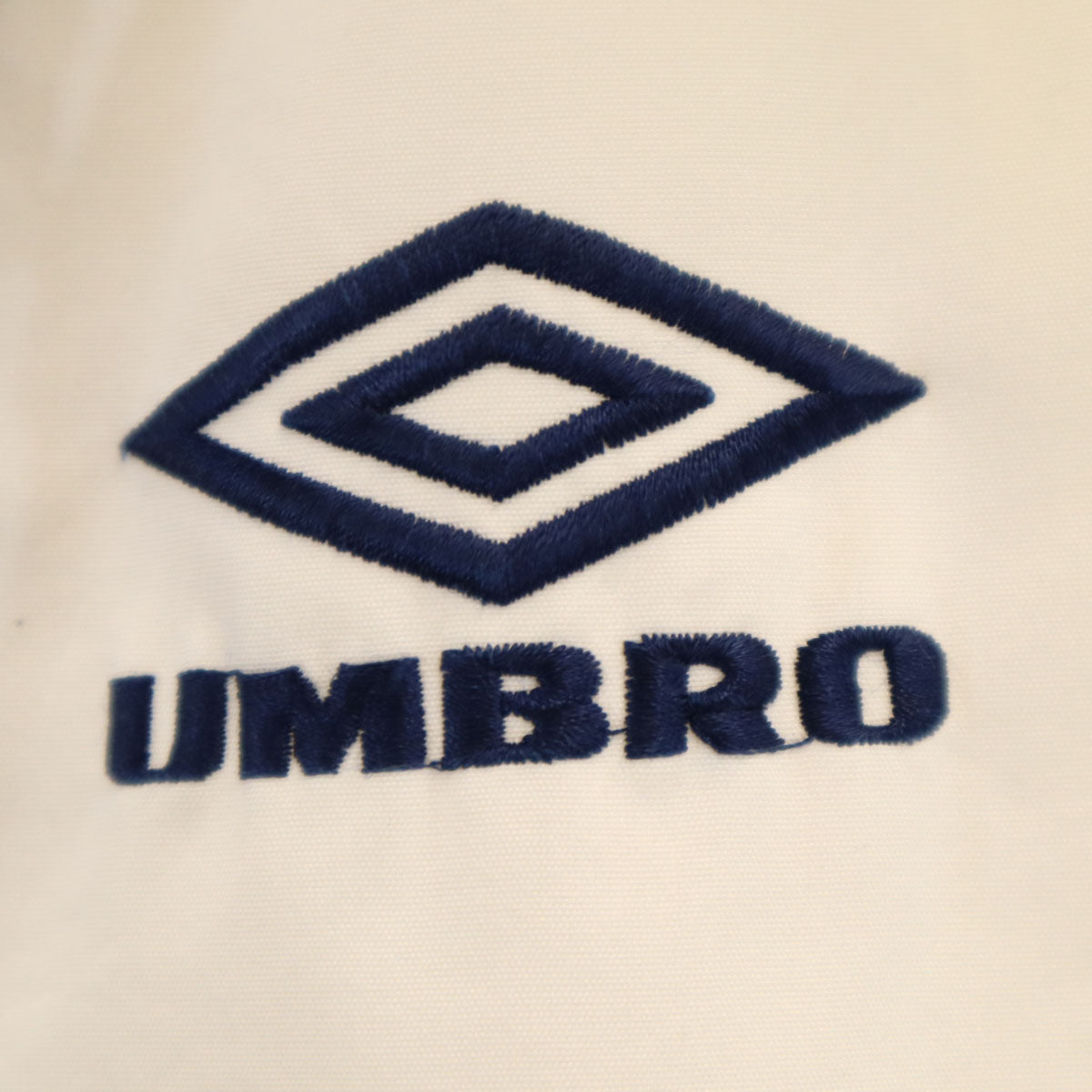 umbro アンブロ 90s オールド ウインドブレーカー M ホワイト ジャケット 裏メッシュ メンズ