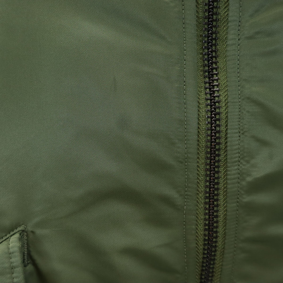 A BATHING APE アベイシングエイプ シャーク カモフラ柄 レイヤード フライトジャケット S カーキ MA-1 中綿 メンズ