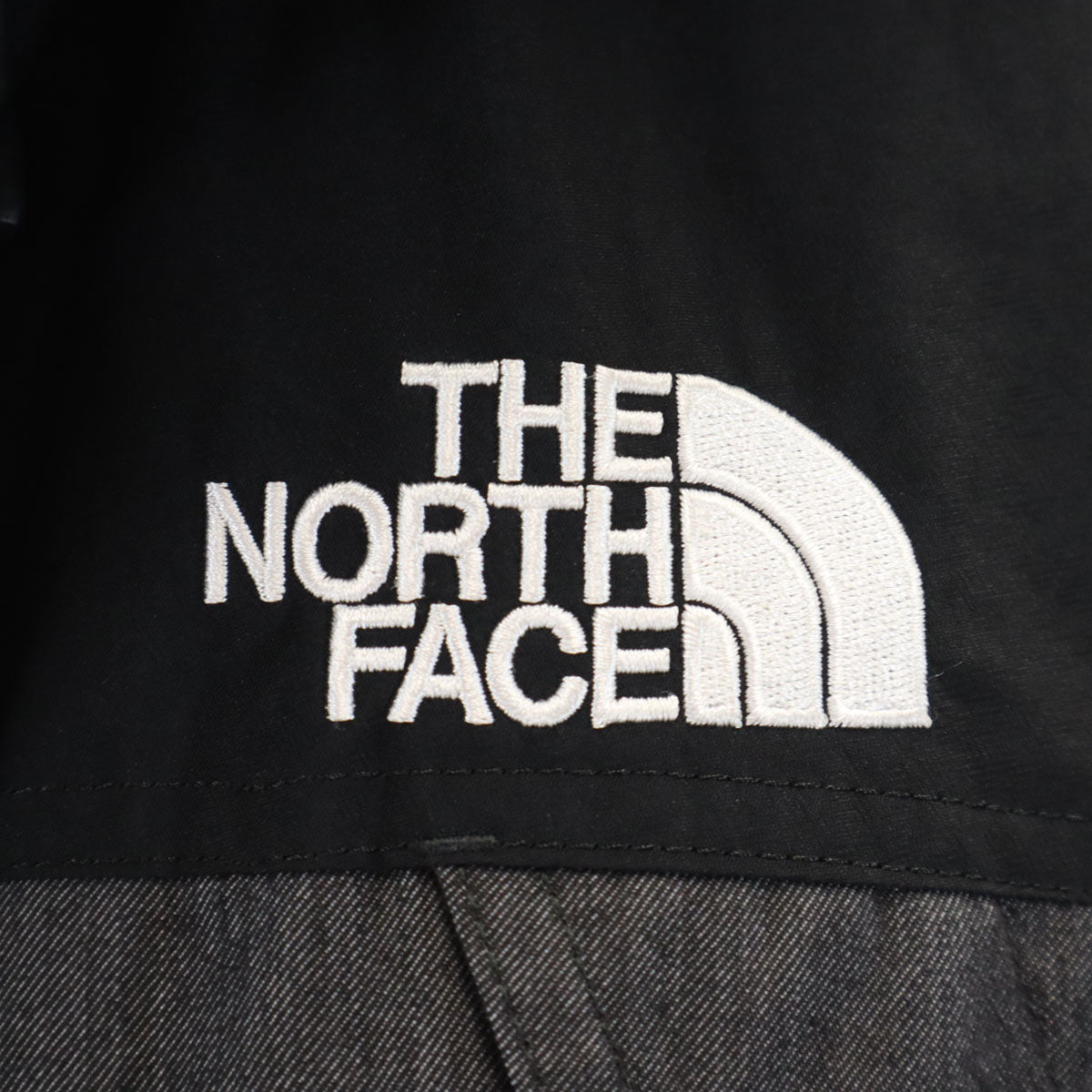 THE NORTH FACE ザノースフェイス GORE-TEX ナイロンジャケット M グレー フーディーアウトドア NPW22135 レディース