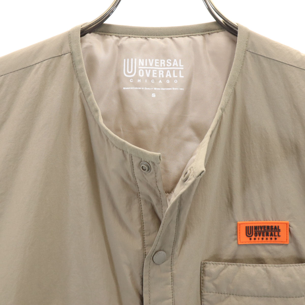 美品 UNIVERSAL OVERALL ユニバーサルオーバーオール 中綿ベスト S ベージュ系 メンズ