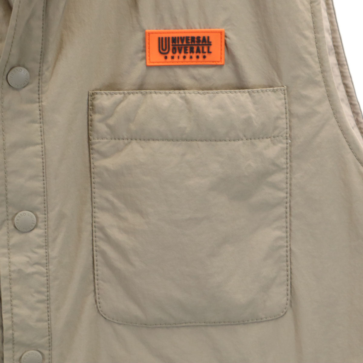 美品 UNIVERSAL OVERALL ユニバーサルオーバーオール 中綿ベスト S ベージュ系 メンズ