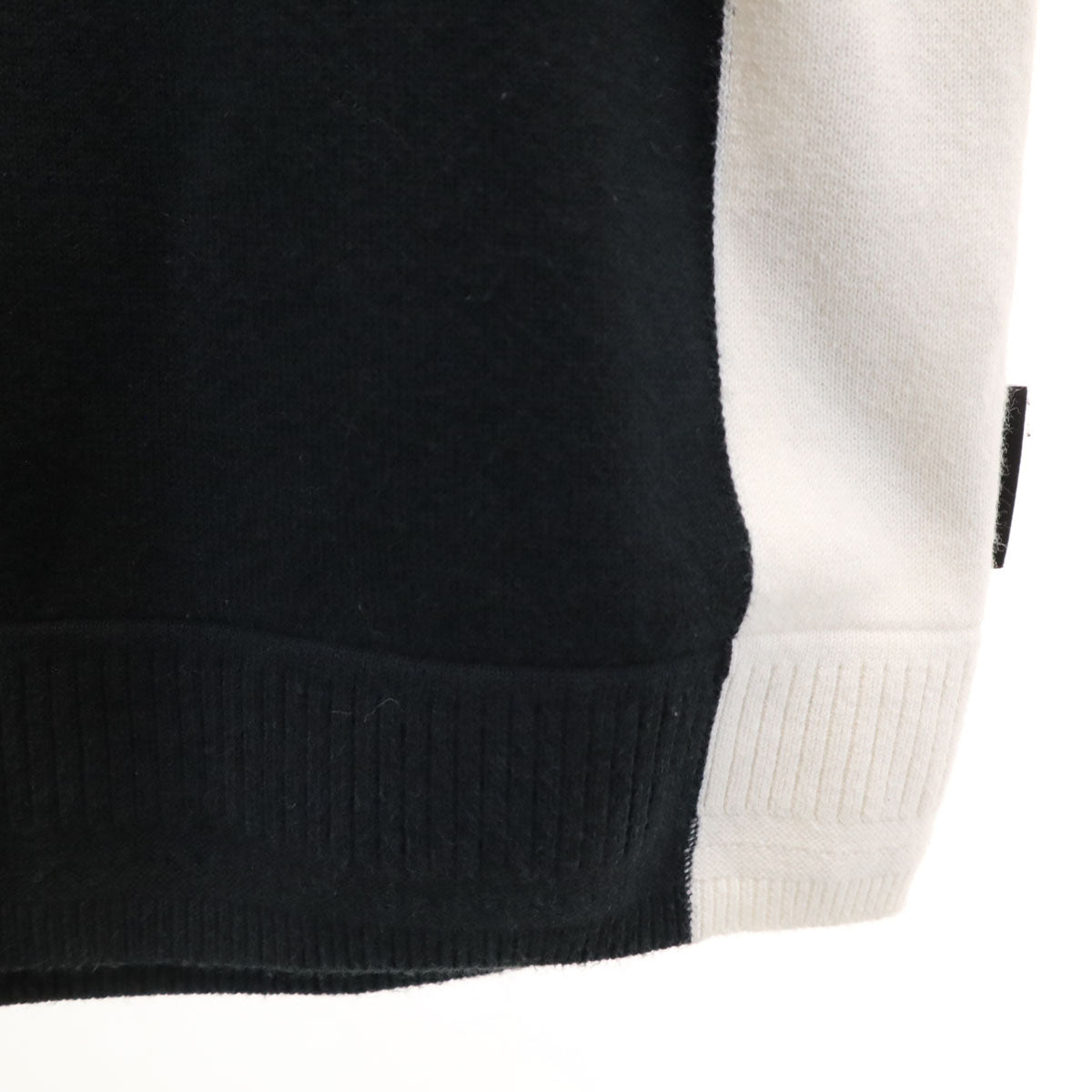 ARMANI EXCHANGE アルマーニエクスチェンジ 長袖 Vネック ニット M ブラック セーター メンズ