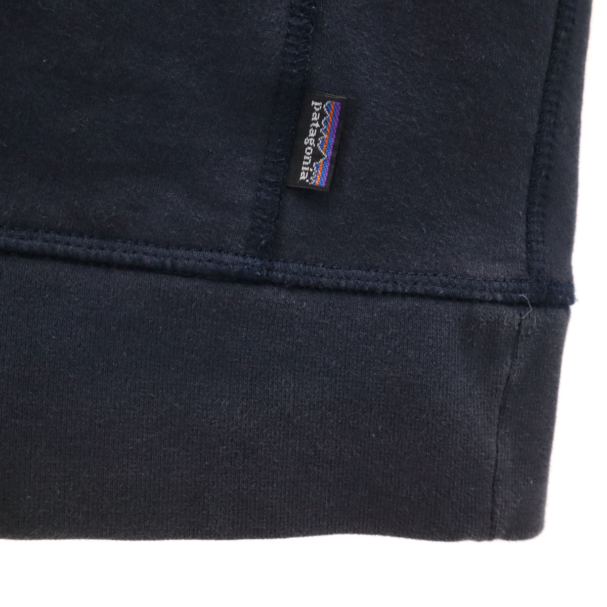 patagonia パタゴニア バックプリント 長袖 スウェットパーカー M ネイビー 26649S0 アウトドア 裏起毛 メンズ