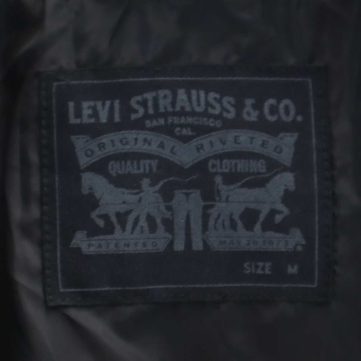 Levi's リーバイス ナイロンジャケット M ブラック メンズ