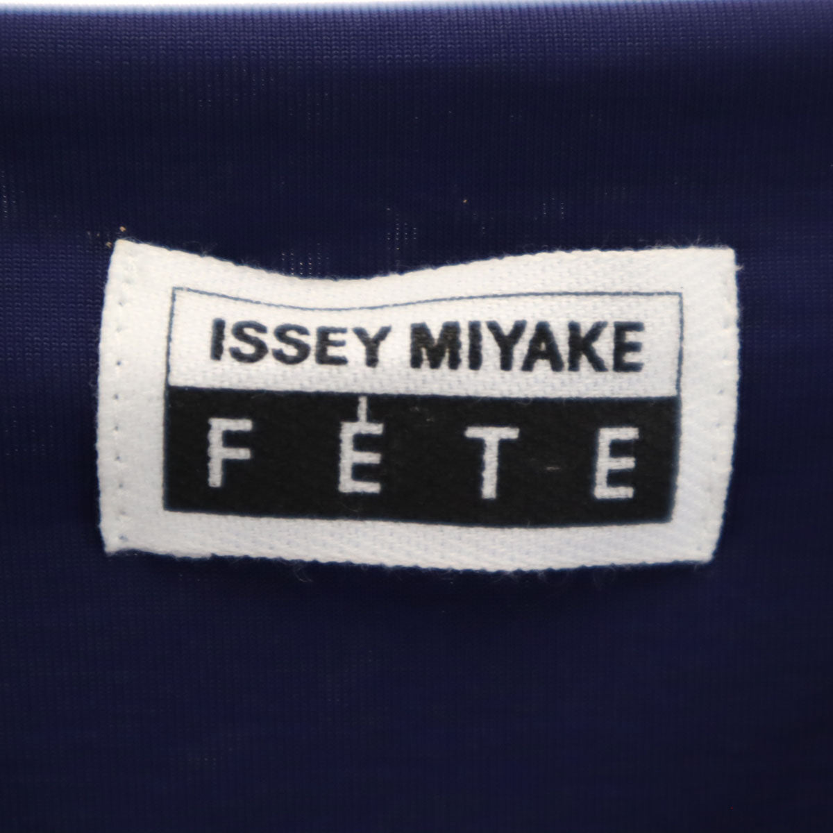 ISSEY MIYAKE FETE イッセイミヤケ フェット 日本製 キャミソール 3 ネイビー レディース