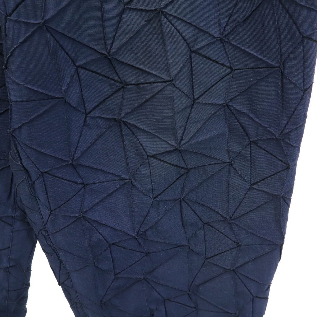 ISSEY MIYAKE イッセイミヤケ プリーツ加工 テーパードパンツ 2 ネイビー バルーン レディース
