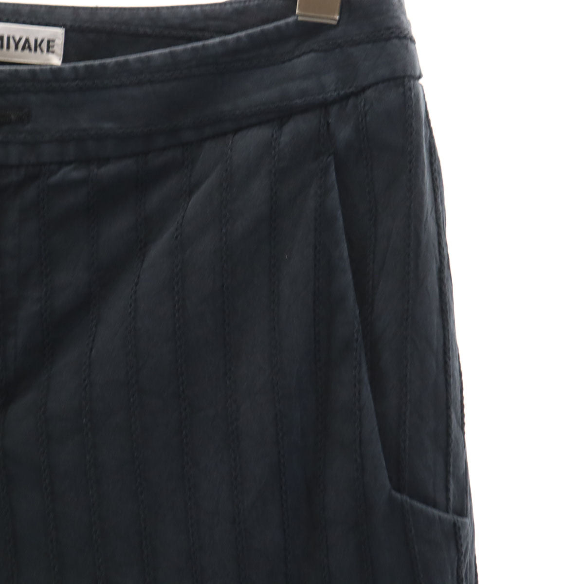 ISSEY MIYAKE イッセイミヤケ 日本製 ストライプ柄 ロングパンツ 3 ブラック系 レディース