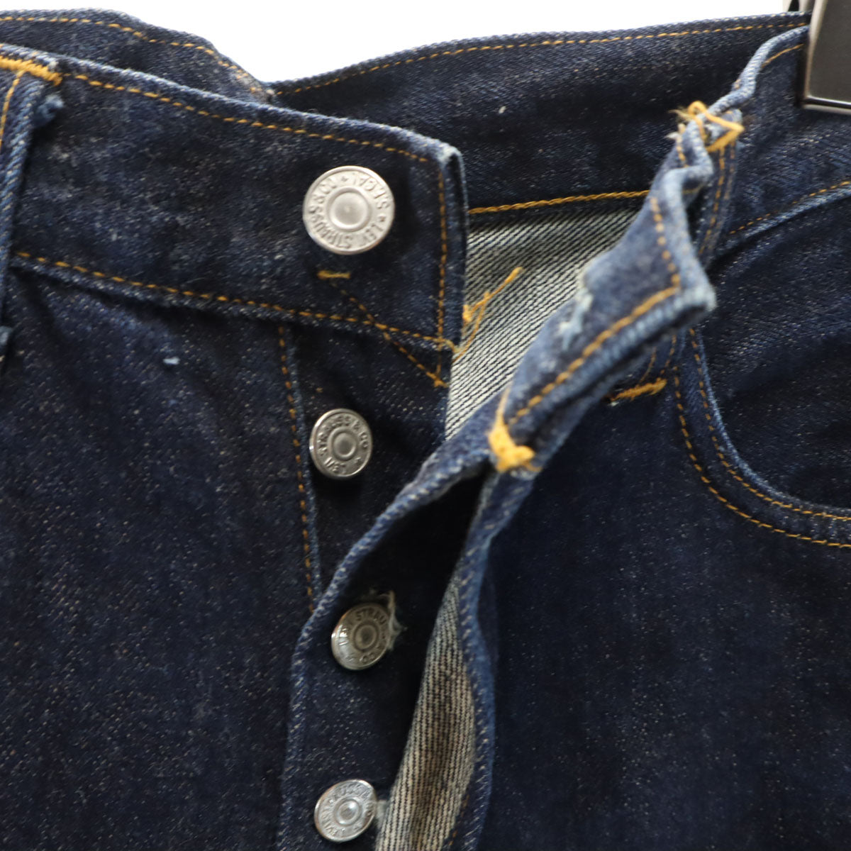 Levi's リーバイス 00s 501XX USA製 555 バレンシア工場 ビッグE 赤耳 ストレートデニムパンツ W31 インディゴ ジーンズ Vステッチ 隠しリベット メンズ