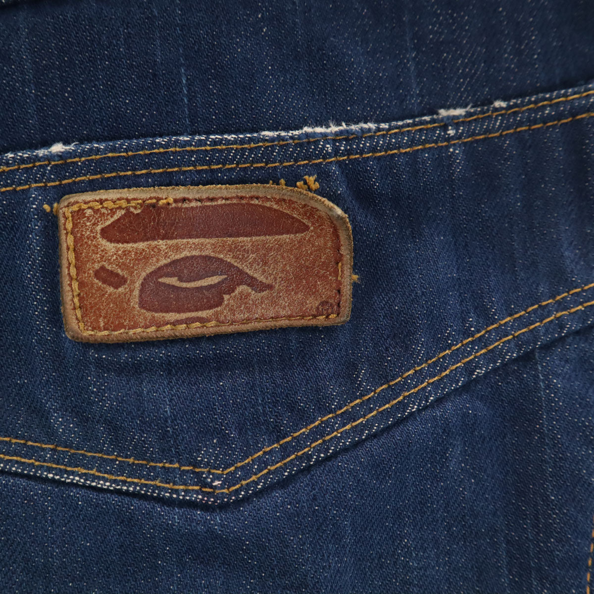 A BATHING APE アベイシングエイプ ストレートデニムパンツ ジーパン メンズ