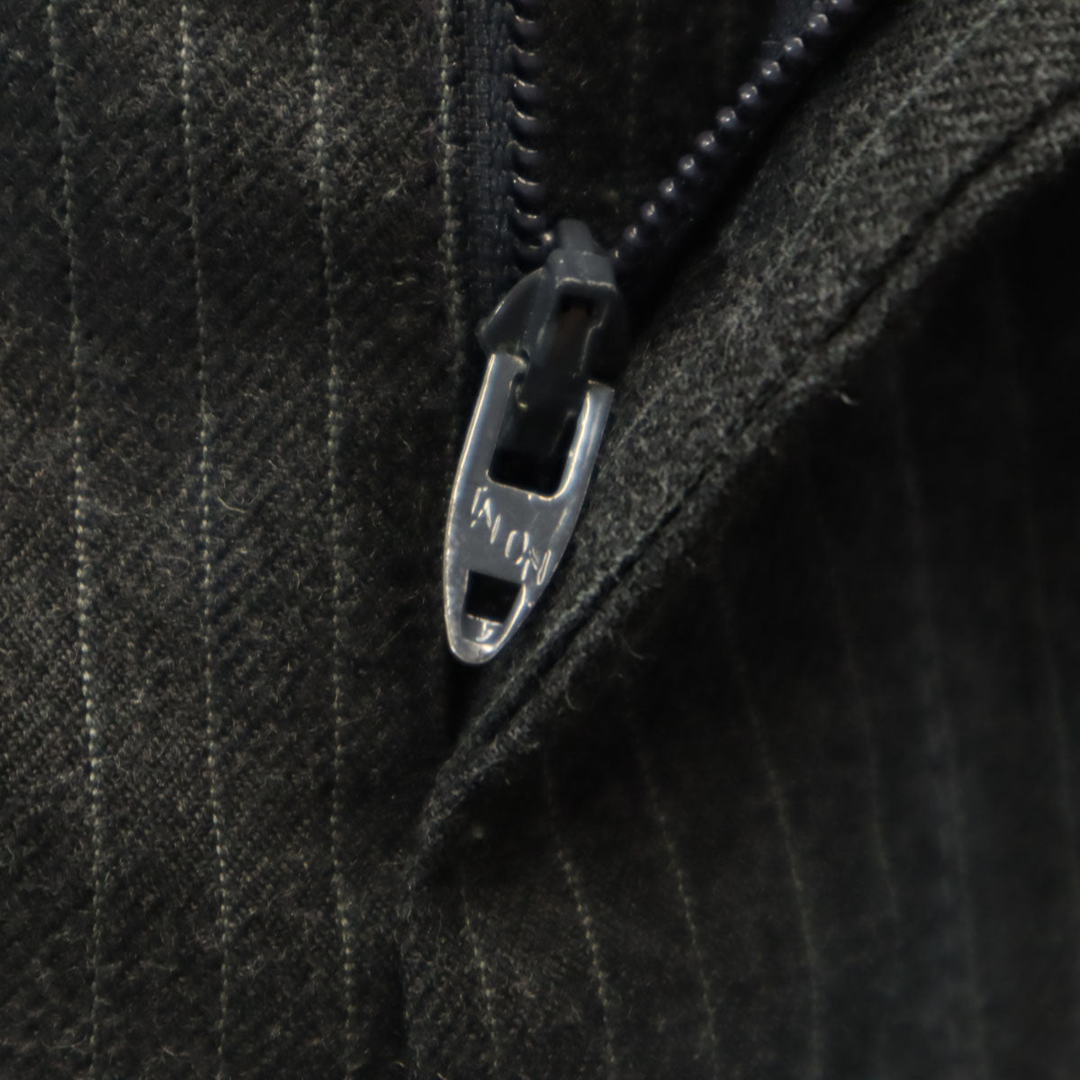 80s ヴィンテージ ストライプ柄 スラックスパンツ チャコールグレー TALONジップ メンズ