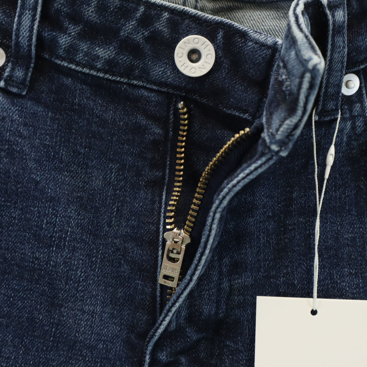 未使用 CINOH チノ 日本製 スキニーデニムパンツ W28 ブルー ジーンズ レディース