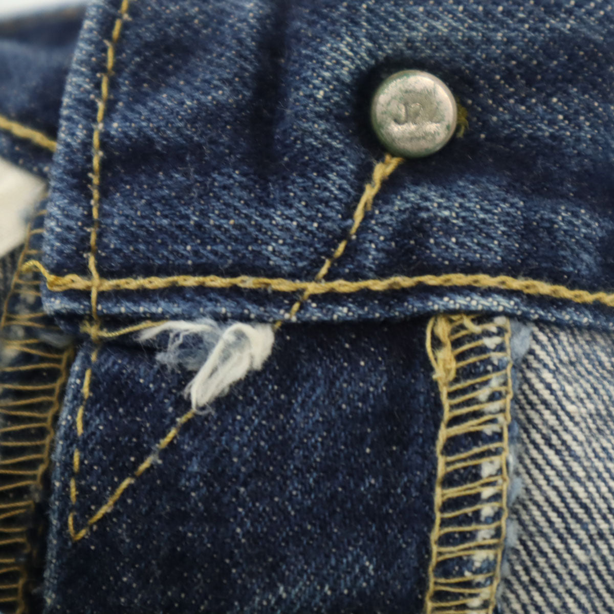 Levi's リーバイス 90s 702 日本製 赤耳 ビッグE オールド ストレートデニムパンツ W29 インディゴ ジーンズ 隠しリベット セルビッチ シンチバック メンズ