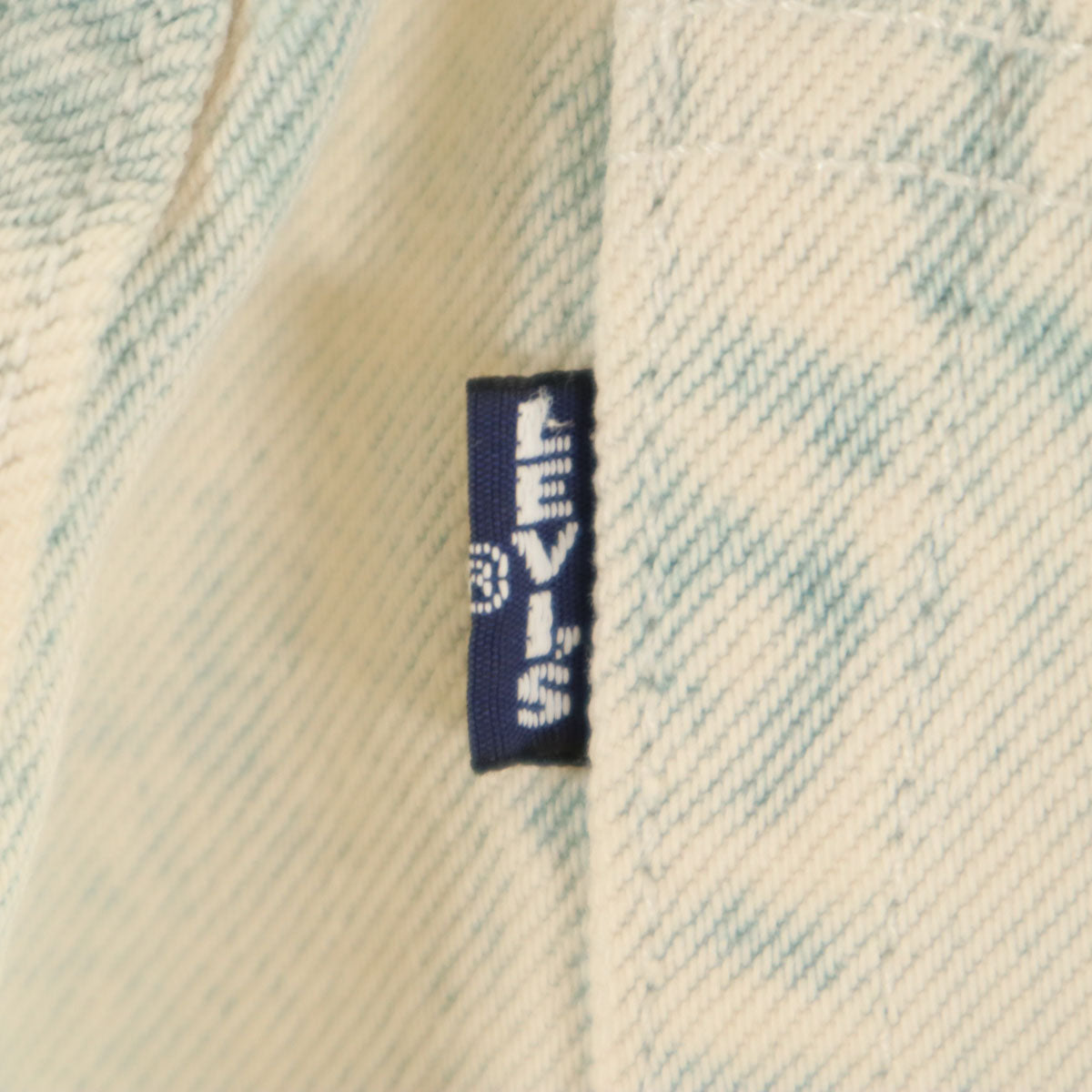 未使用 LEVI'S MADE&CRAFTED リーバイスメイドアンドクラフテッド 501 ブルガリア製 ビッグE ブリーチ加工 ストレートデニムパンツ W27 アイスブルー ジーンズ レディース