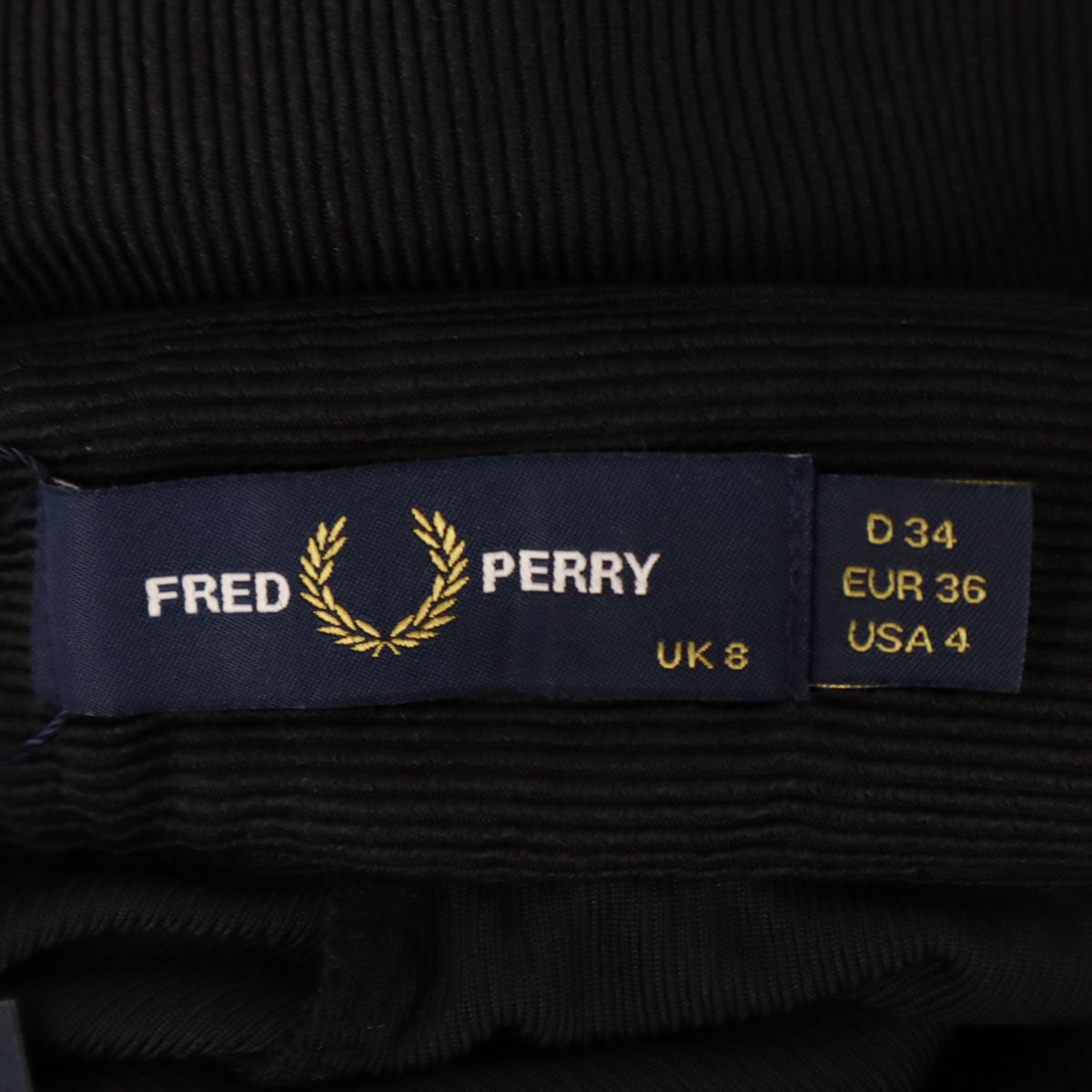 未使用 FRED PERRY フレッドペリー ポルトガル製 テーパードパンツ 8 ブラック レディース