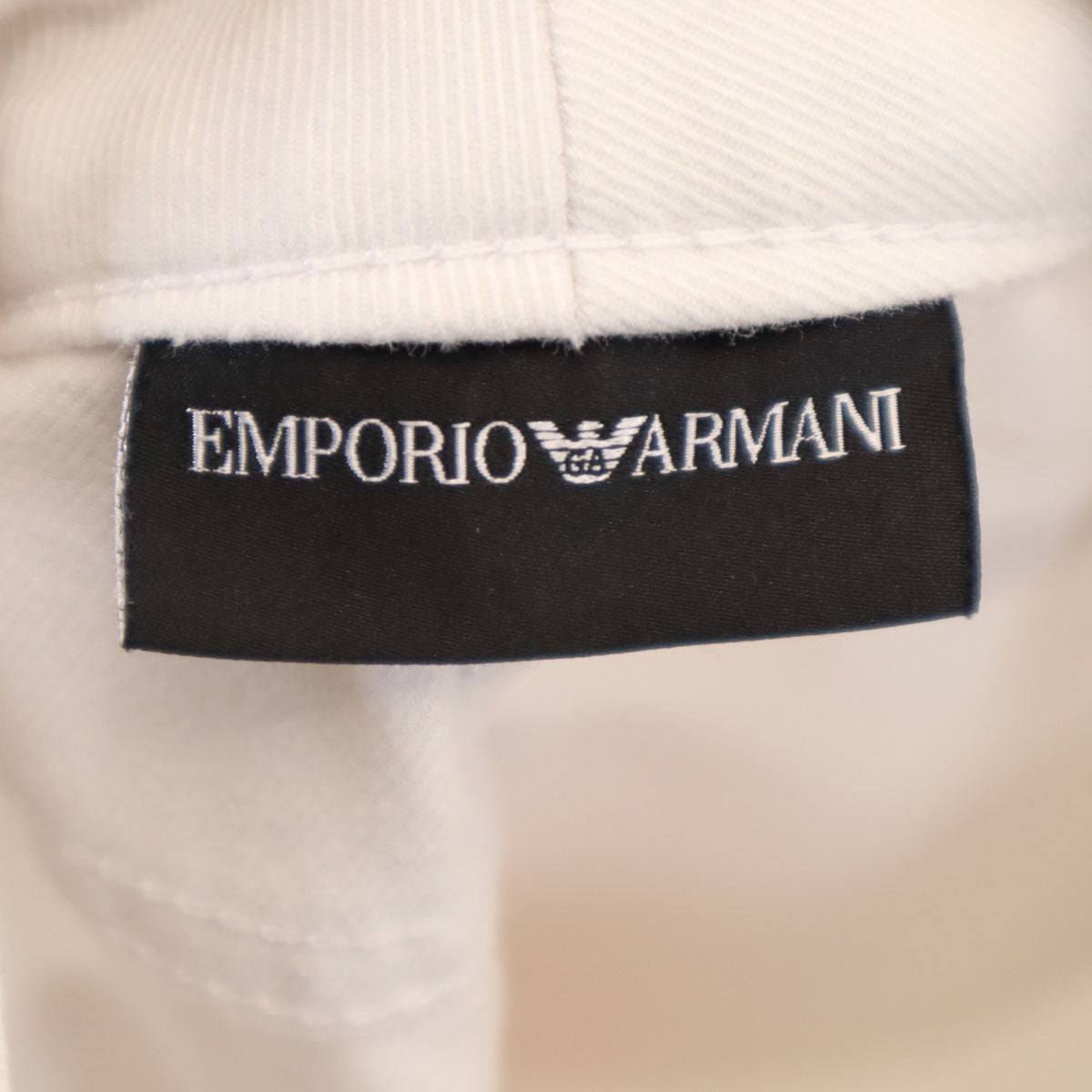 Emporio Armani エンポリオアルマーニ ブルガリア製 テーパードパンツ W27 ホワイト レディース