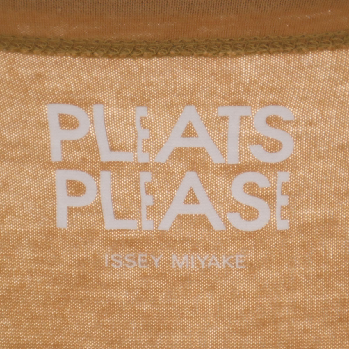 PLEATS PLEASE ISSEY MIYAKE. プリーツプリーズイッセイミヤケ 日本製 フレンチスリーブ ロングワンピース 3 ベージュ系 レディース