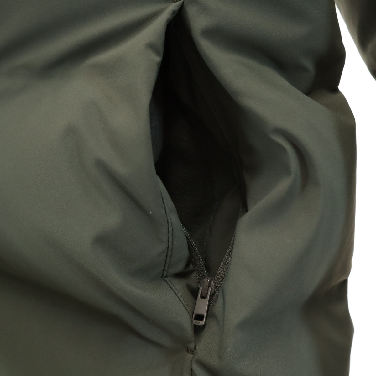 UNIQLO ユニクロ シームレス ダウンコート L カーキ レディース