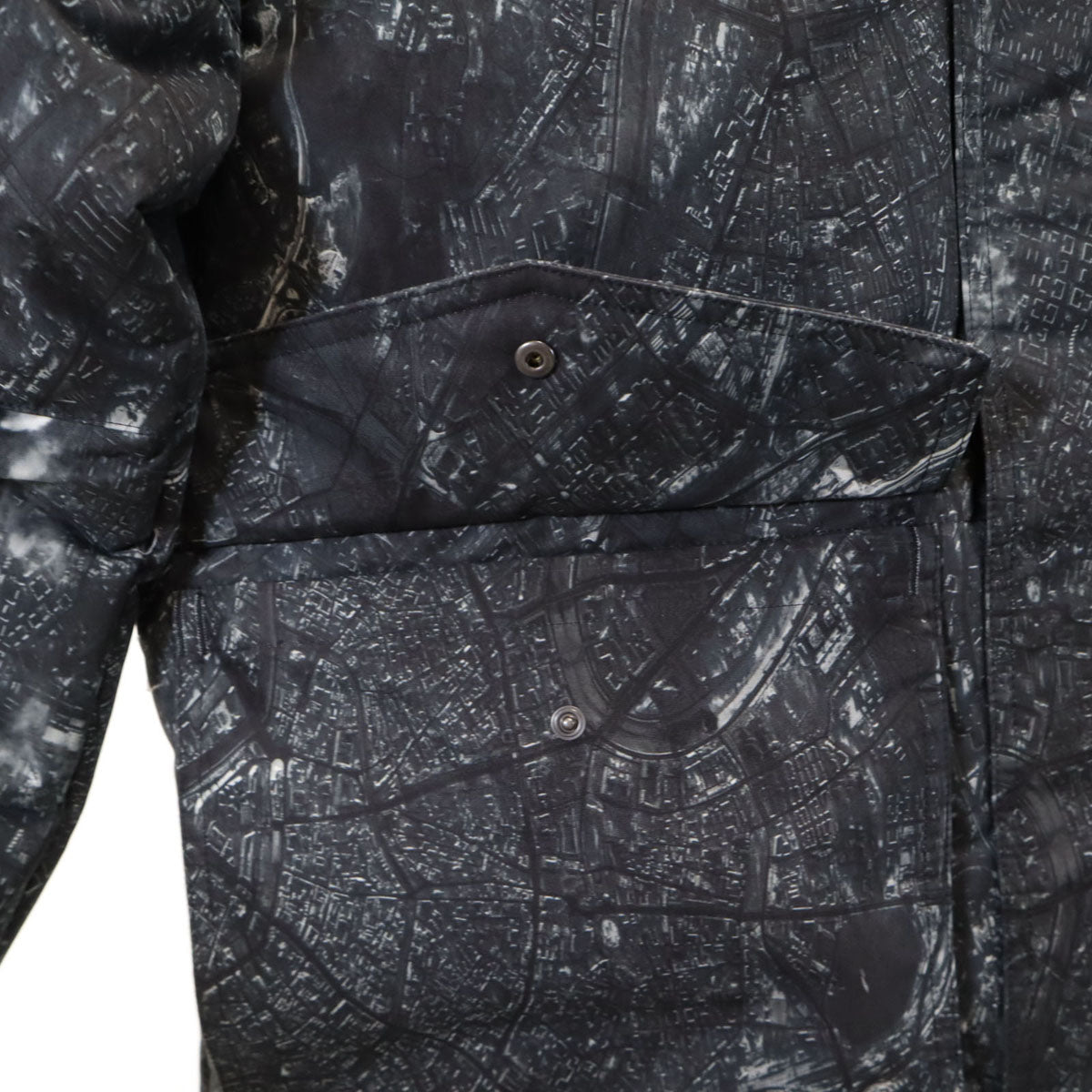 美品 PUMA プーマ OUTLAW MOSCOW アウトローモスクワ コラボ 総柄 ダウンコート S チャコールグレー メンズ