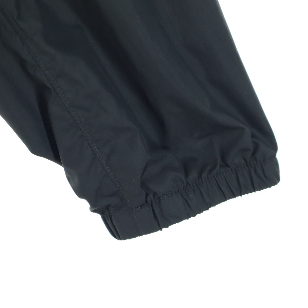 美品 mont-bell モンベル 長袖 ナイロンジャケット M ブラック 背面メッシュ メンズ