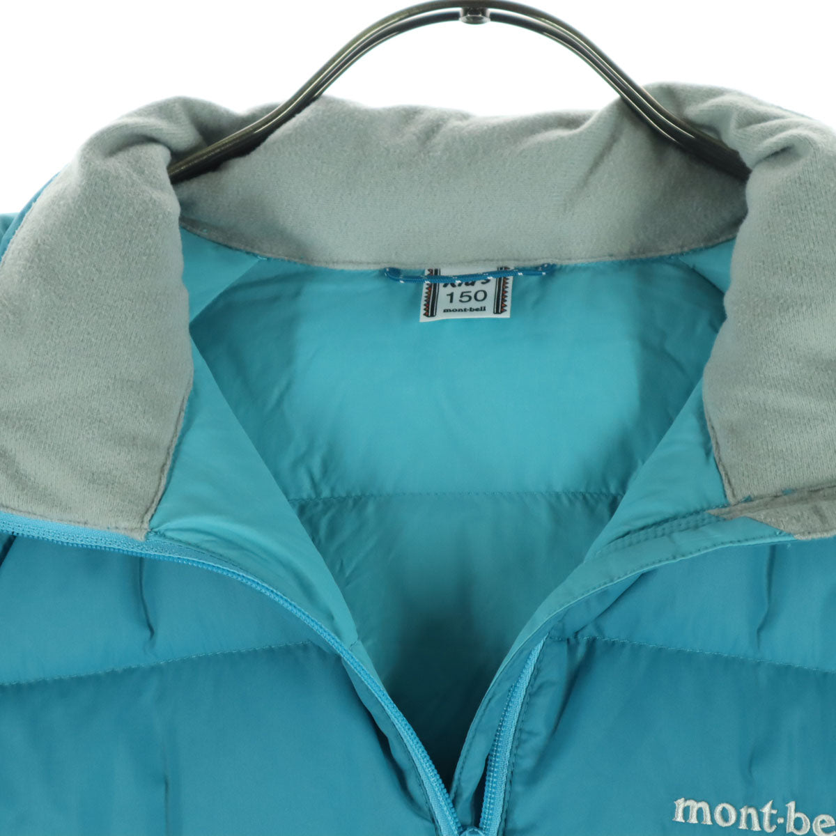 美品 mont-bell モンベル 英字 長袖 ダウンジャケット 150 ライトブルー フード取り外し可 収納袋付属 キッズ