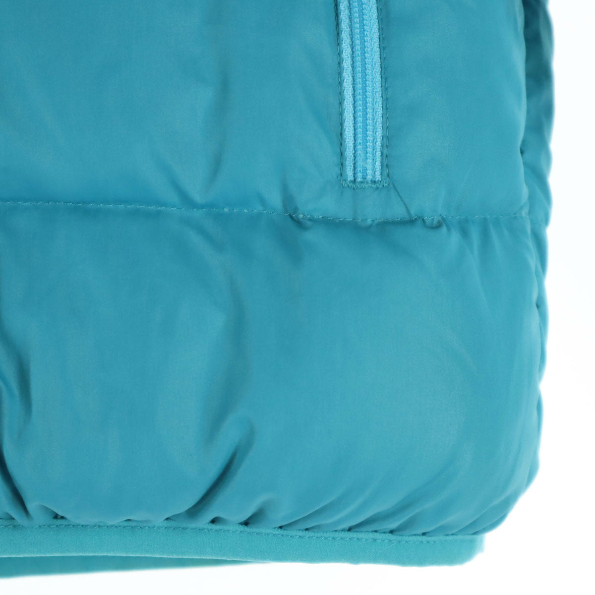 美品 mont-bell モンベル 英字 長袖 ダウンジャケット 150 ライトブルー フード取り外し可 収納袋付属 キッズ