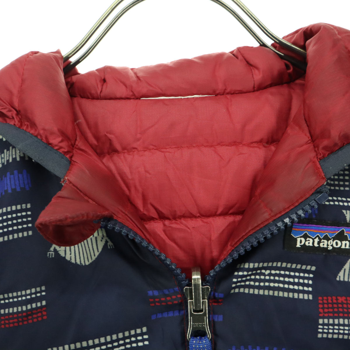 patagonia パタゴニア リバーシブル 総柄 ワンポイントロゴ 長袖 ダウンジャケット ネイビー 品番61371 キッズ