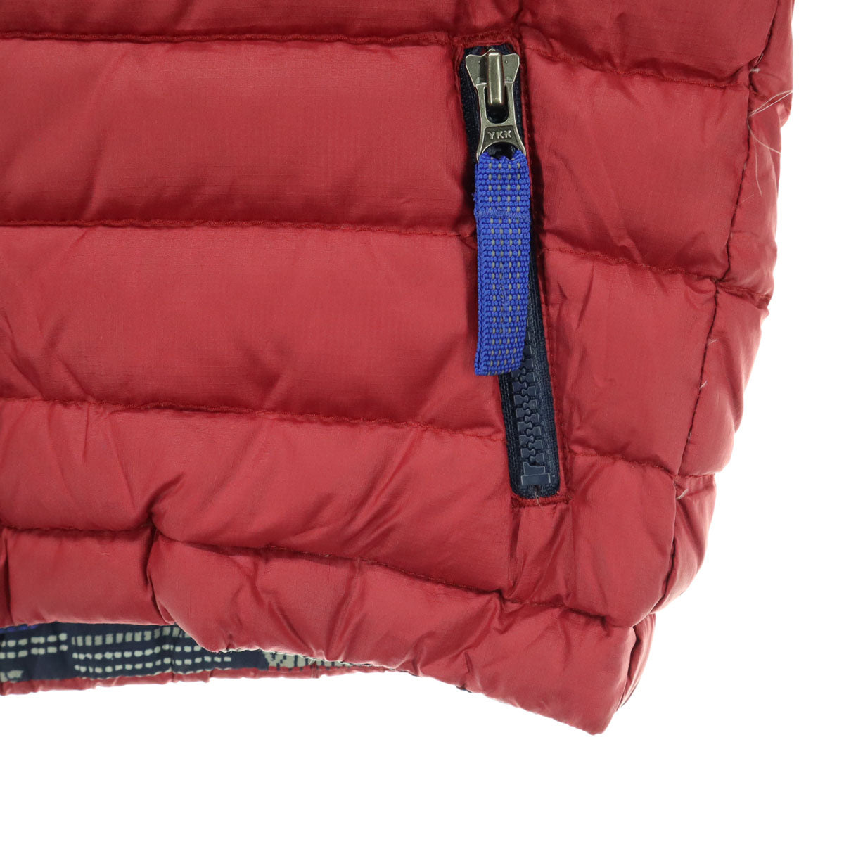 patagonia パタゴニア リバーシブル 総柄 ワンポイントロゴ 長袖 ダウンジャケット ネイビー 品番61371 キッズ